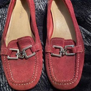 Signature Studio merlot suede with silver detail